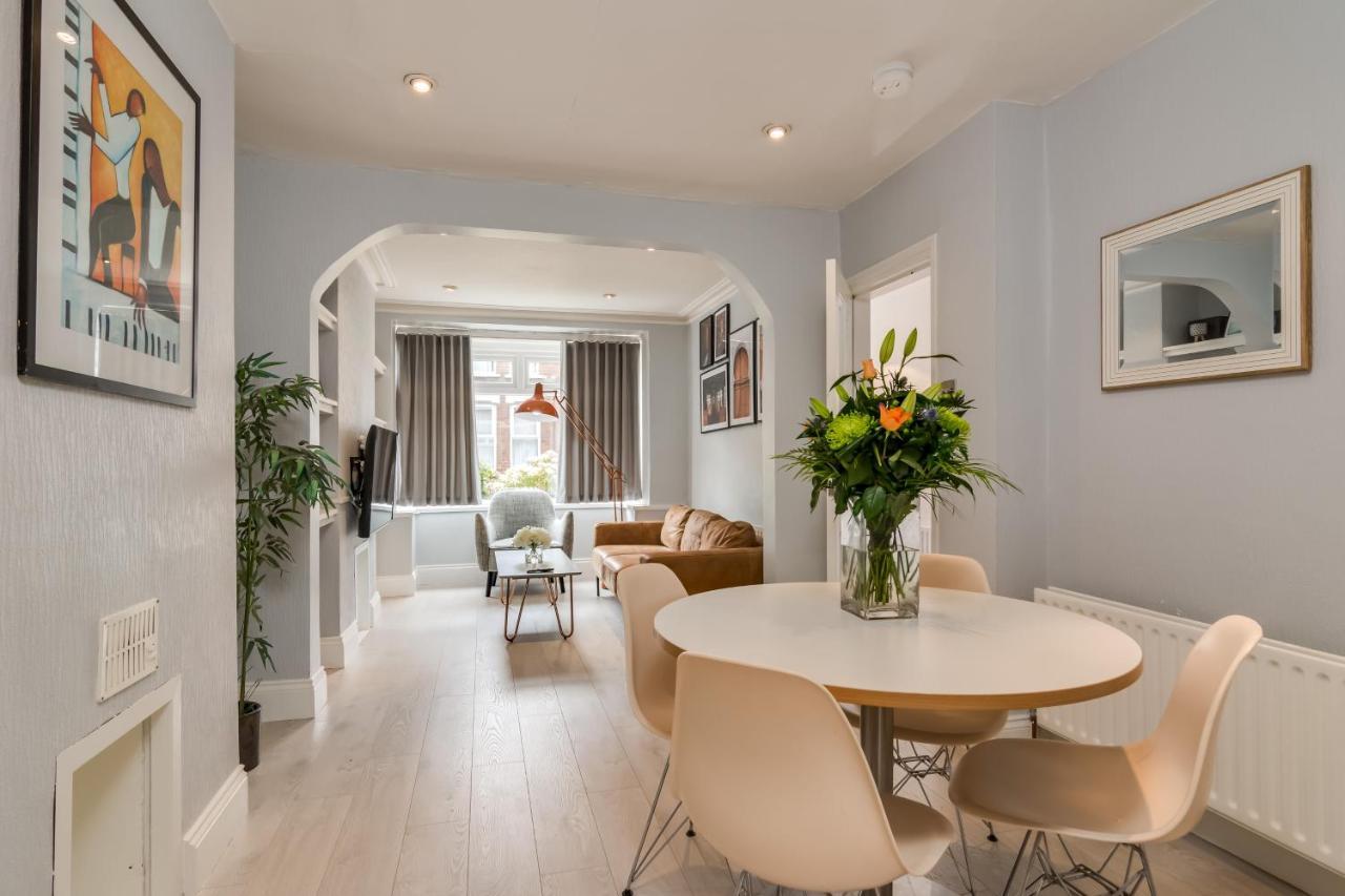 Stylish Home With Smart Technology Belfast Exterior photo